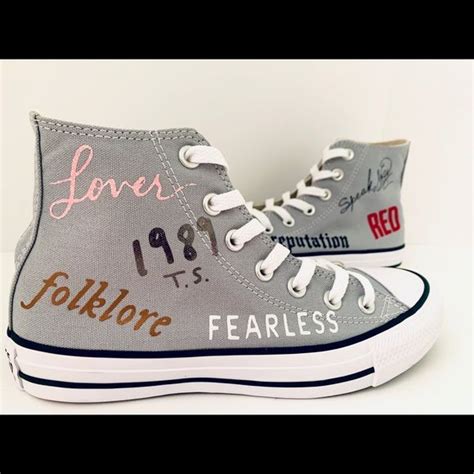 star taylor swift converse.